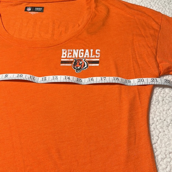 Ladies NFL Team Apparel Cincinnati Bengals Shirt, EUC, Size Medium - Picture 4 of 7